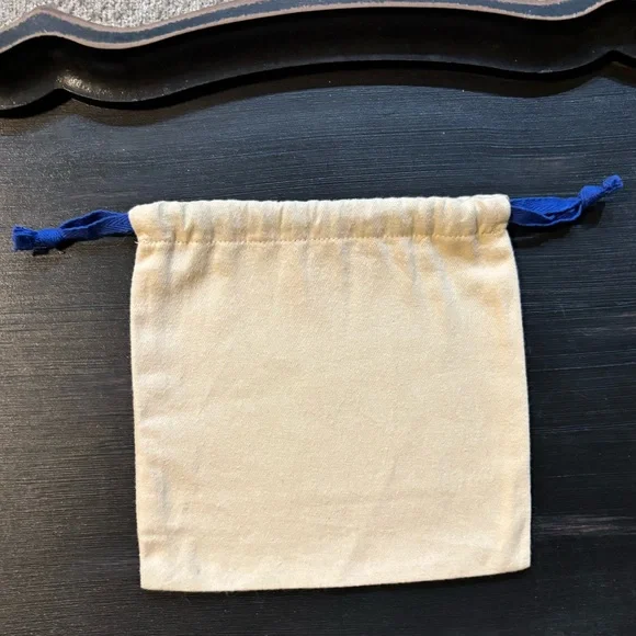 Louis Vuitton Drawstring DUST-BAG Pouch 8x7 CLEAN NEW CONDITION - Picture 2 of 6